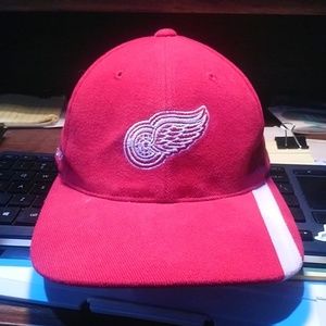 Bauer Red Wings hat